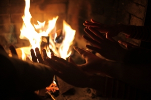 Осторожно - ожог! Спасатели  предостерегают новосибирцев от опасных действий с огнем