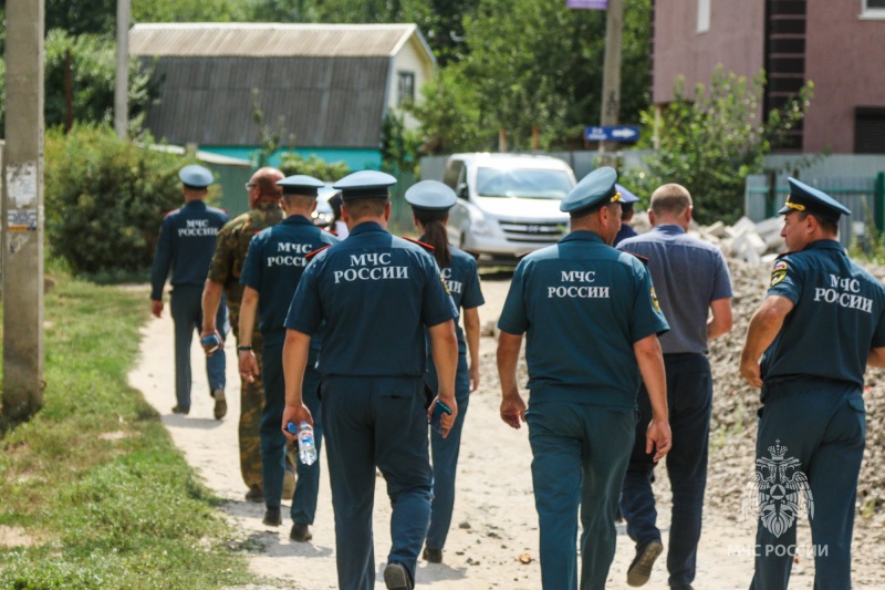 МЧС России усиленно проводит работу с населением в условиях особого противопожарного режима